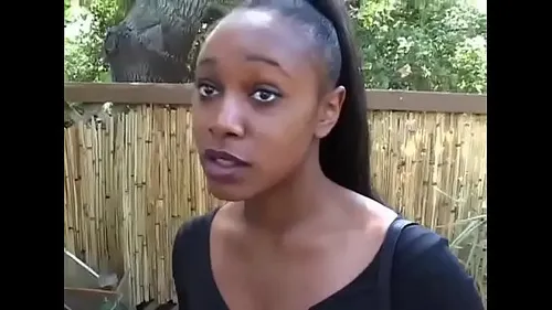 Africain noir baise sauvagement une chatte serrée Vol.1