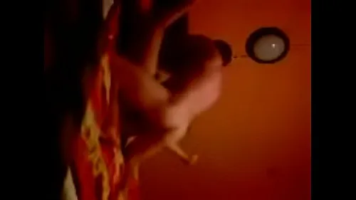 MILF aux gros fesses baisée dur en caméra cachée