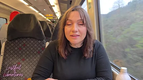 Belle-mère mature baisée par son beau-fils - Creampie